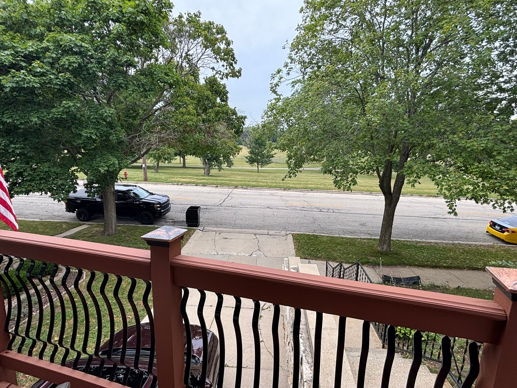 Elevated Front Terrace - 3455 E Lunham Ave