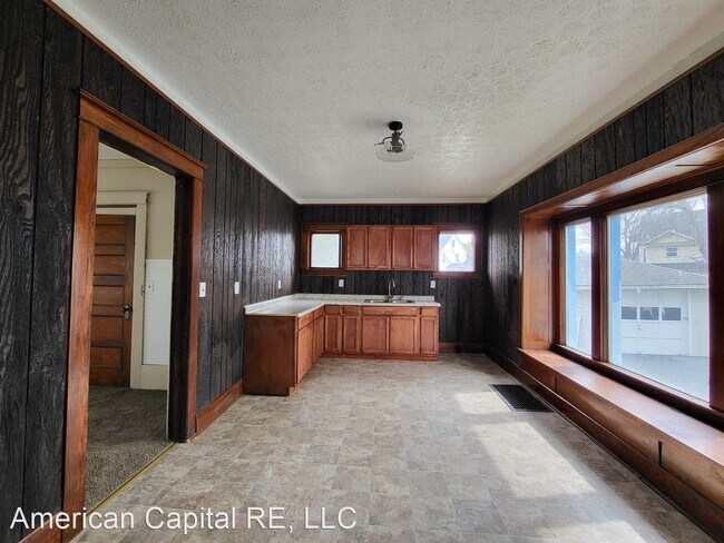 Building Photo - 5 br, 1.5 bath House - 647 Pennsylvania Ave