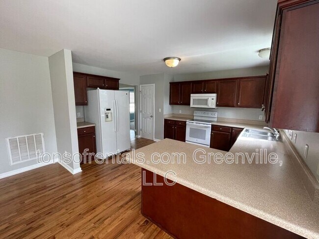 Building Photo - 518 Amber Crest Ct