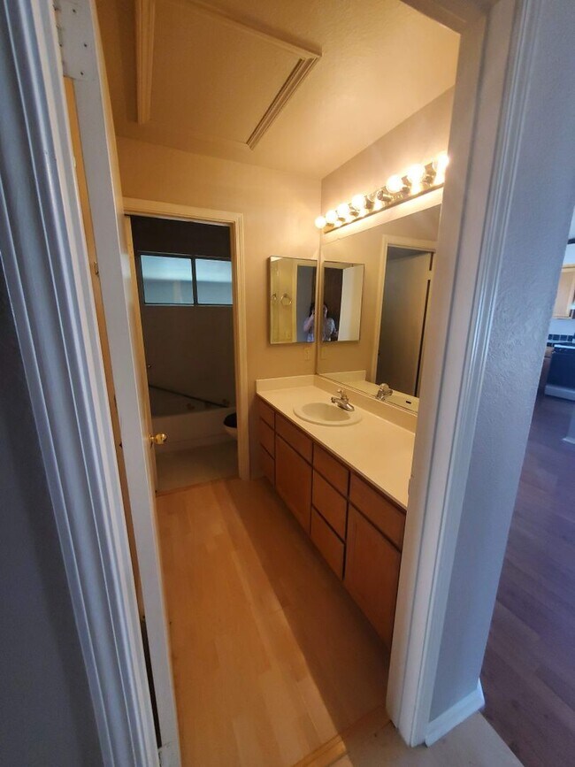 Building Photo - All Cleaned Up!