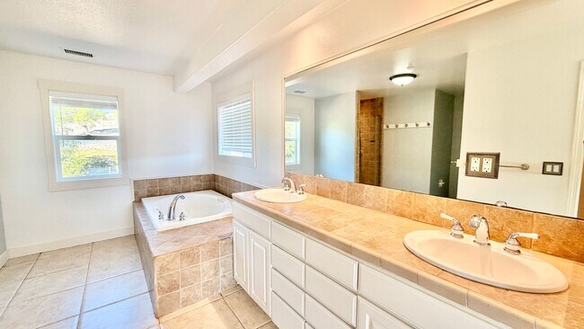 Building Photo - Spacious Two-Story Country Home with Amazing Views Looking out, and Privately Fenced and Gated Ya...