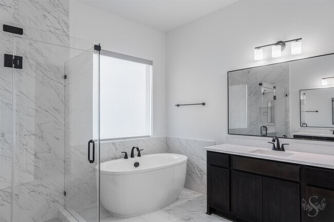 Building Photo - 7526 Sunny Oak Ln