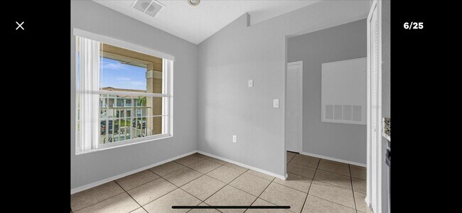 Building Photo - Apt. 201 Orlando