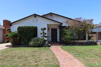 Building Photo - 2821 Tilden Ave