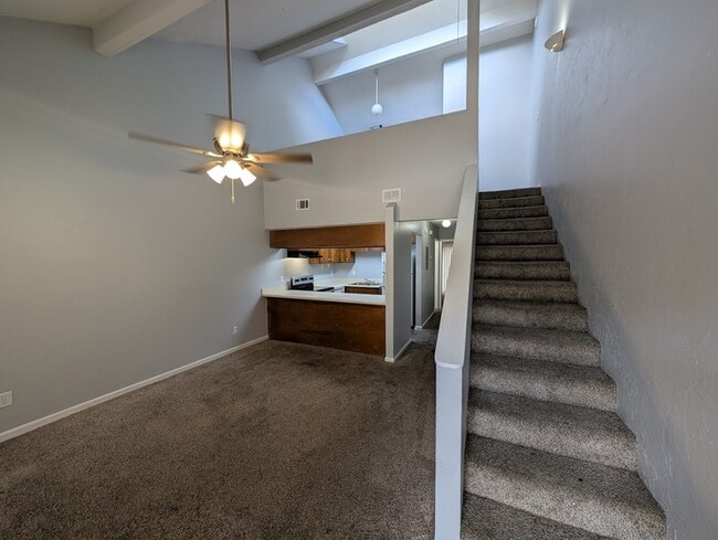 Building Photo - 1257 E Orange Ave