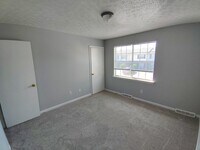 Building Photo - 16 Duiguid Dr