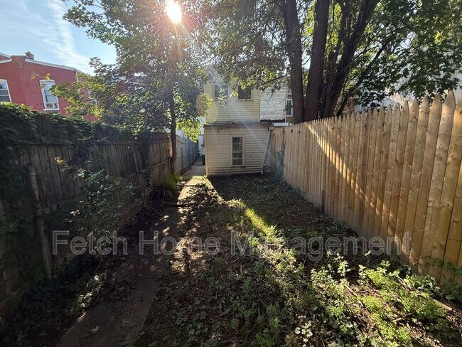 Building Photo - 138 Coral St