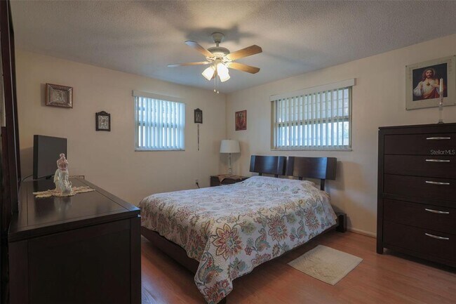 Building Photo - 1623 Dartmouth Dr