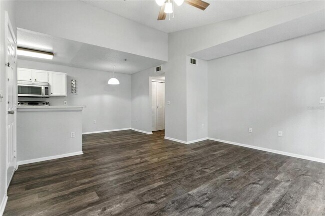 Building Photo - 5263 Images Cir