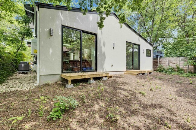 Building Photo - 4521 Avenue H Ave