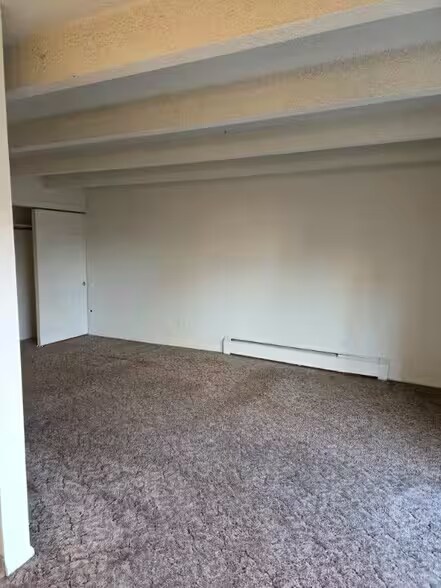 Building Photo - The Sir Richard