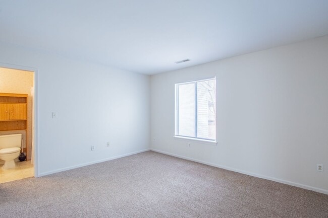 Building Photo - Charming 2-Bedroom Ranch Home with Garage and Spacious Backyard in Dover, DE