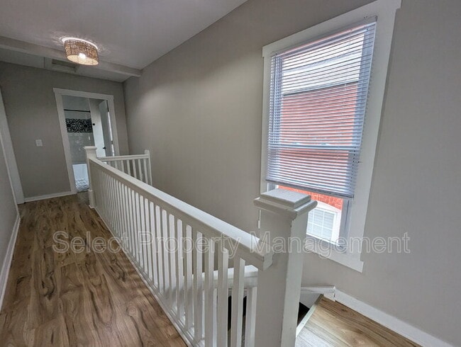 Building Photo - 603 Lavina St