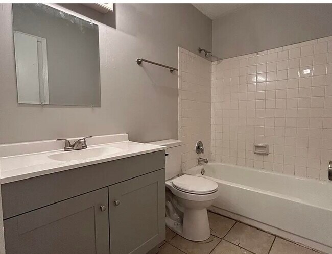 Building Photo - 3234 Nekoma Ln