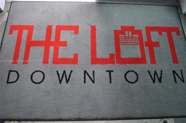 Building Photo - 234 NE 3rd St