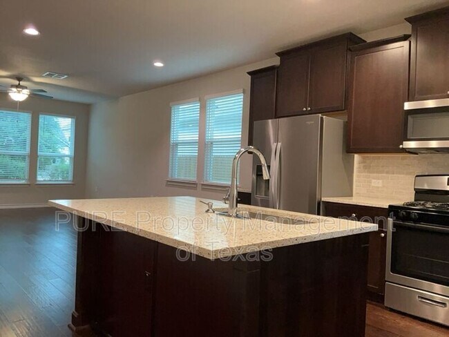 Building Photo - 11708 Coyote Call Way