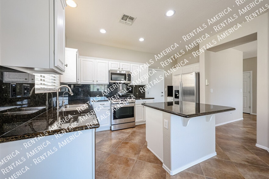 Building Photo - 3751 Desert Creek Ln