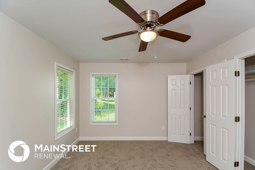 Building Photo - 411 Feldspar Way