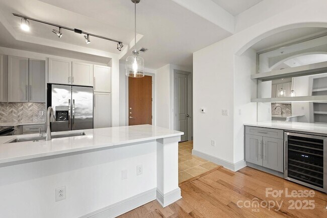 Building Photo - 125 W Tremont Ave