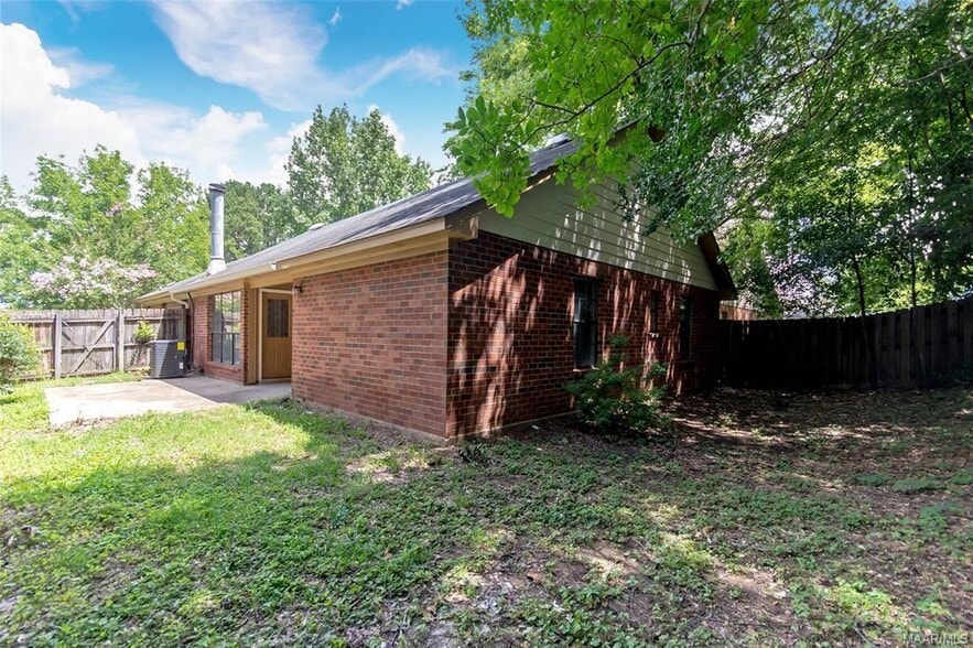 Building Photo - 189 S Burbank Dr