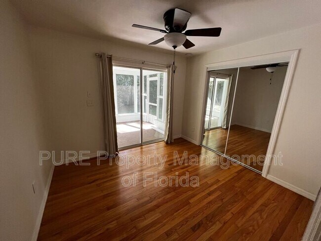 Building Photo - 1222 SE 3rd St