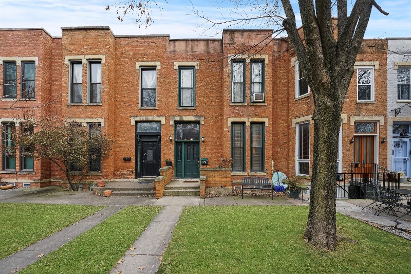 Building Photo - 901 S Bishop St