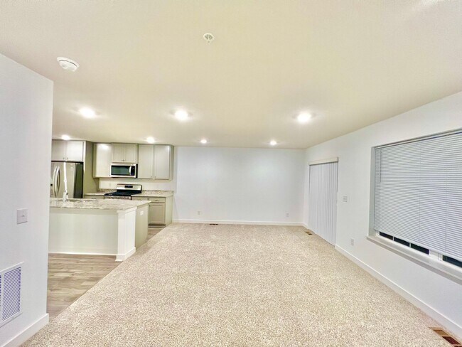 Building Photo - 11204 Balsam Pointe Trl