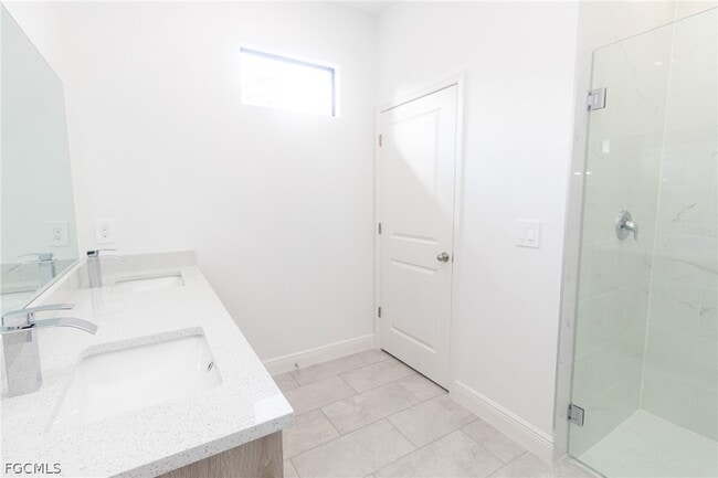 Building Photo - 9041 Lamkin Cir