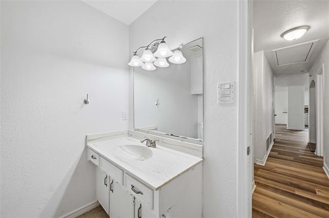 Building Photo - 1661 Juniper Ln