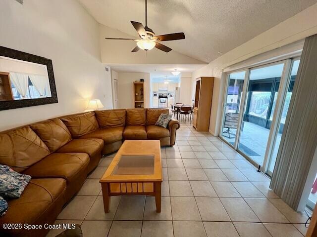 Building Photo - 4 Colonial Dr