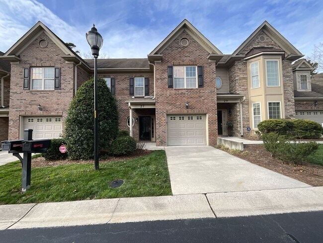 Building Photo - Immaculate 3 bedroom/2.5 bathroom in Tanner Woods!