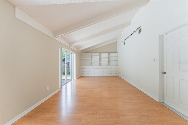 Building Photo - 16203 Fantasia Dr