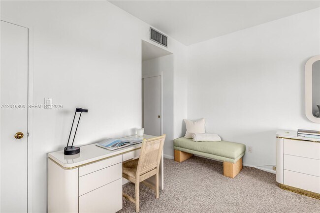 Building Photo - 4925 Collins Ave