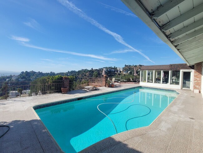 Pool with incredible west hwd view - 7934 Zeus Dr