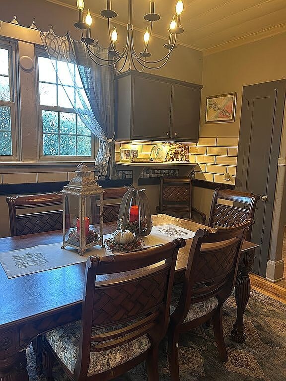 Building Photo - 118 Humphrey St