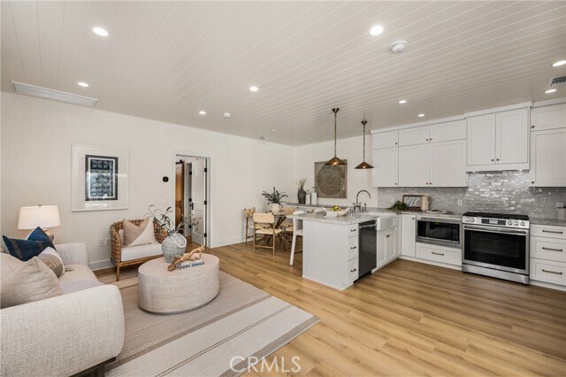 Building Photo - 2138 Orange Ave