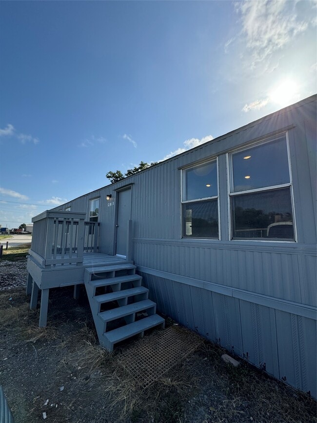 Building Photo - 9017 Taub Rd