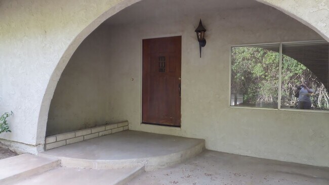 Building Photo - 6792 Rolling Hills Dr
