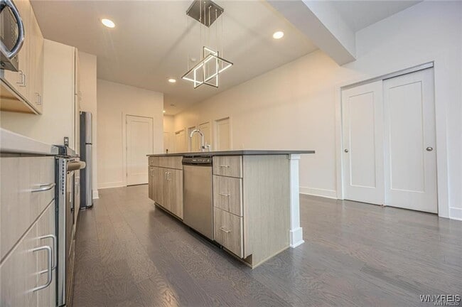 Building Photo - 1020 Elmwood Ave