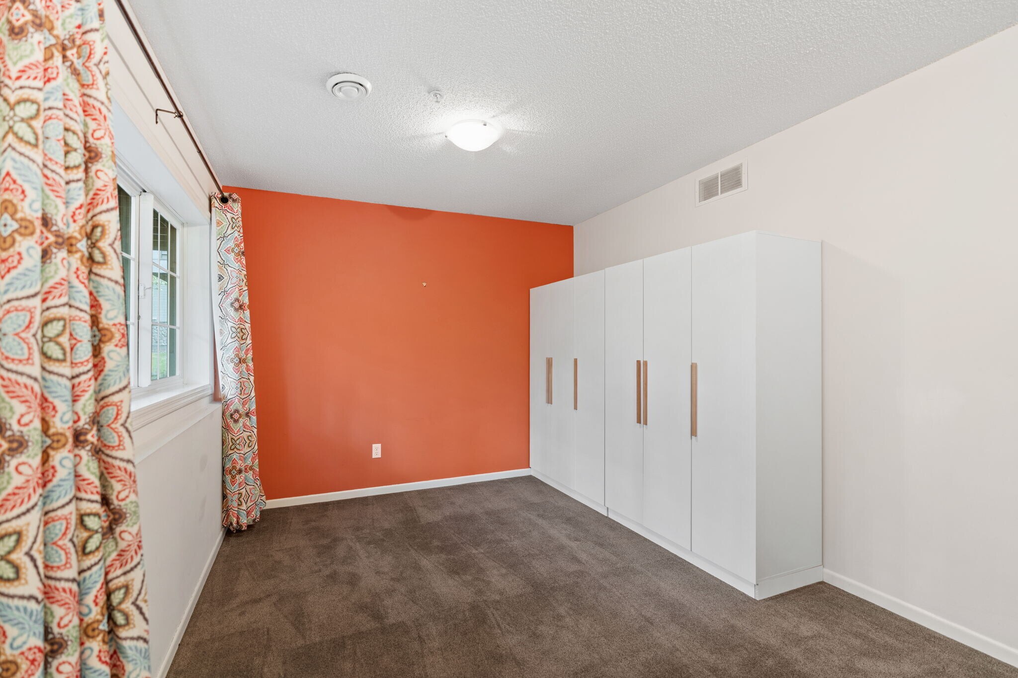 Building Photo - 789 Fairfield Cir