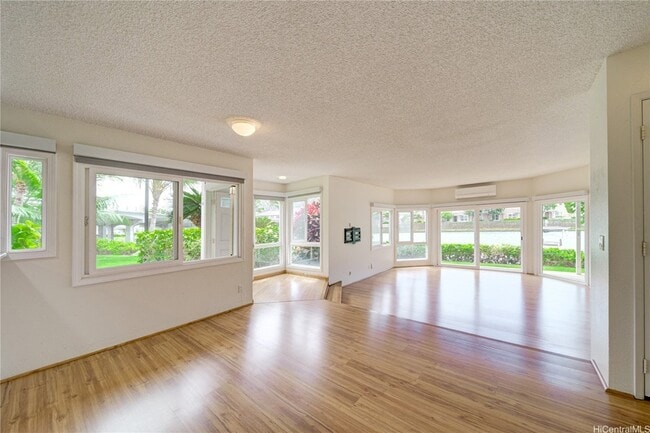 Building Photo - 7007 Hawaii Kai Dr