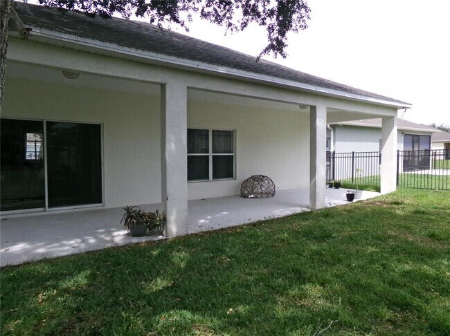 Building Photo - 9680 Myrtle Creek Ln