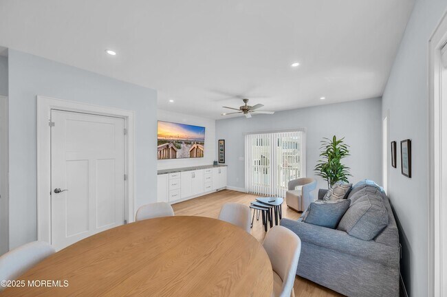 Building Photo - 1503 Grand Central Ave