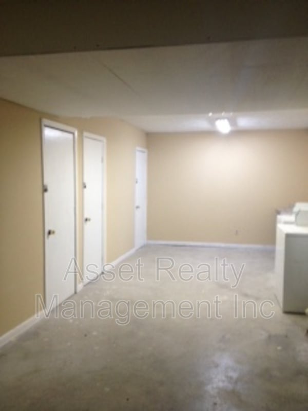 Building Photo - 5017 Inskip Rd