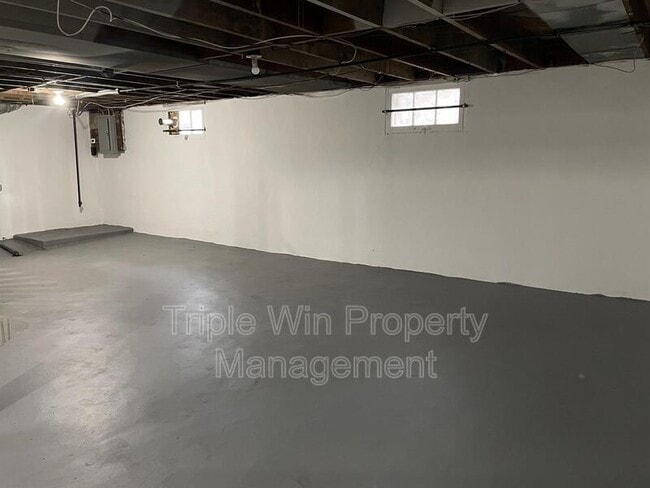 Building Photo - 424 Abston St
