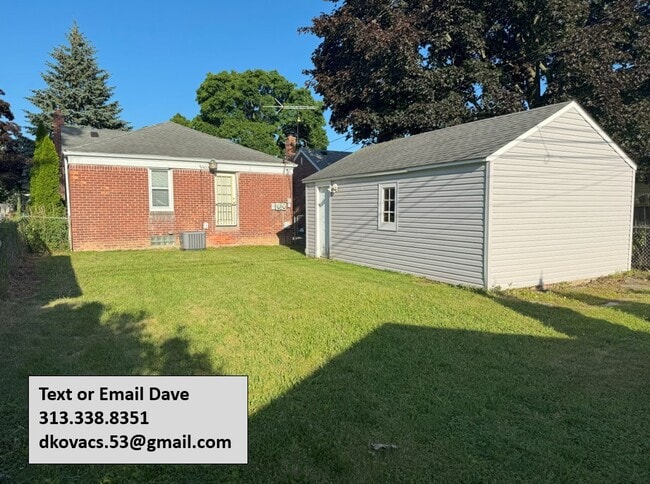 Building Photo - 3734 Roosevelt St