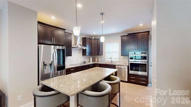 Building Photo - 3804 Sky Haven Dr