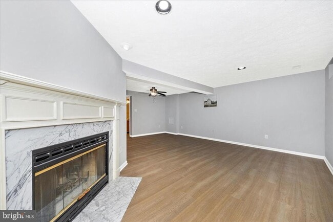 Building Photo - 6237 N Steamboat Way