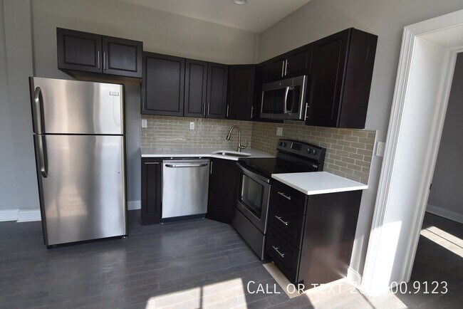 Building Photo - 4100 Parkside Ave