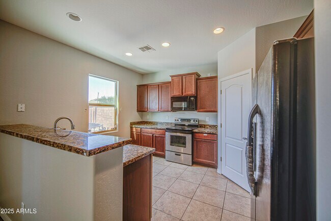 Building Photo - 25392 W Carson Dr